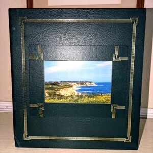 2 Two Vintage Green Large Thompson Binder